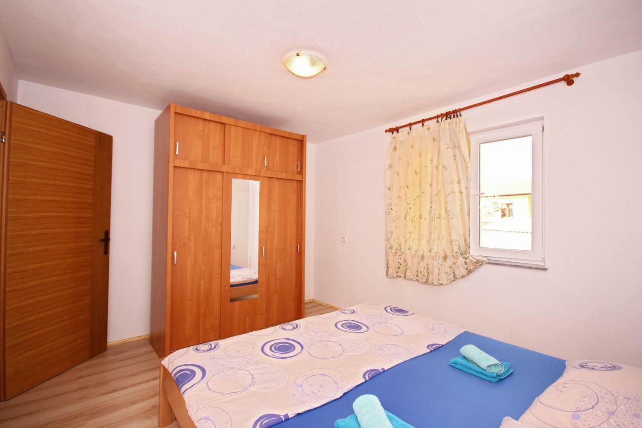 Apartmani Bradaric Pula Exterior photo